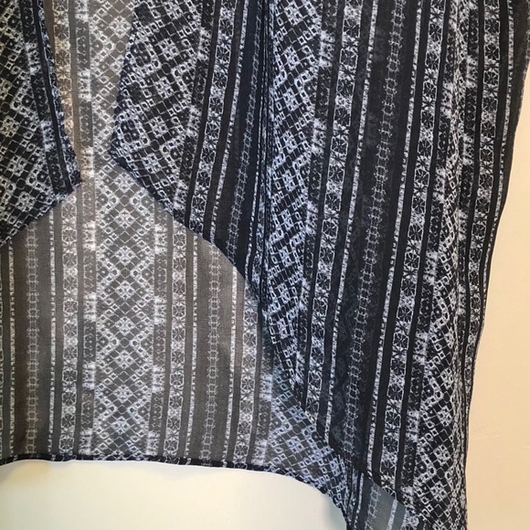 BCBG sheer bohemian kimono wrap Whimsigoth Dark feminine Boho wrap shawl Geo - Picture 5 of 6